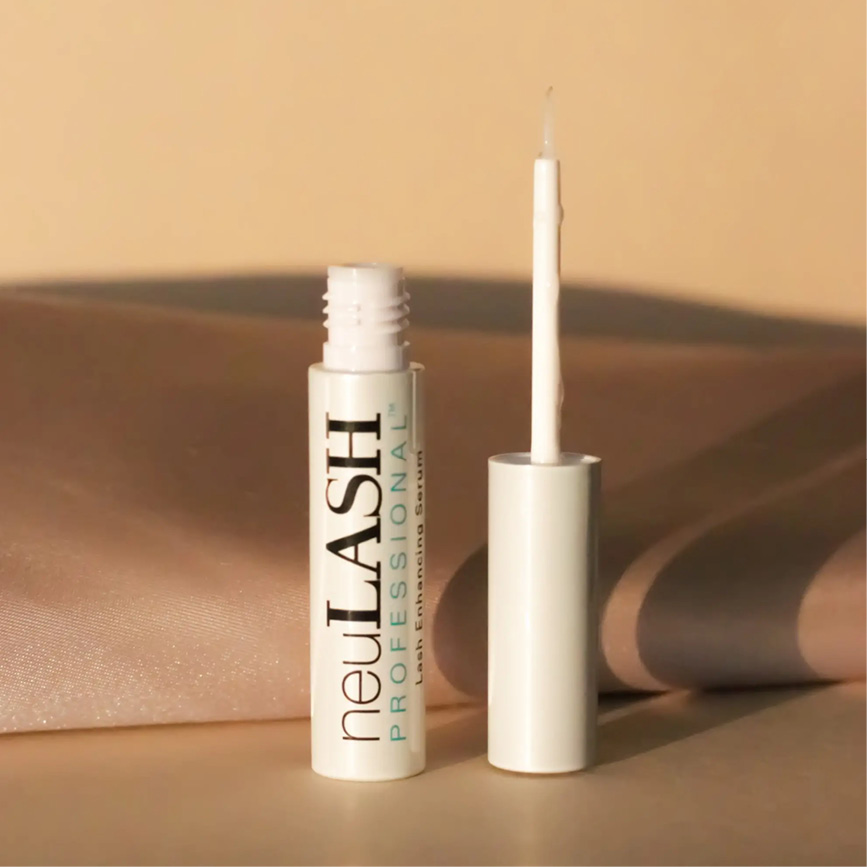 https://thenailspa.com/wp-content/uploads/2025/08/neuLASH-2.jpg
