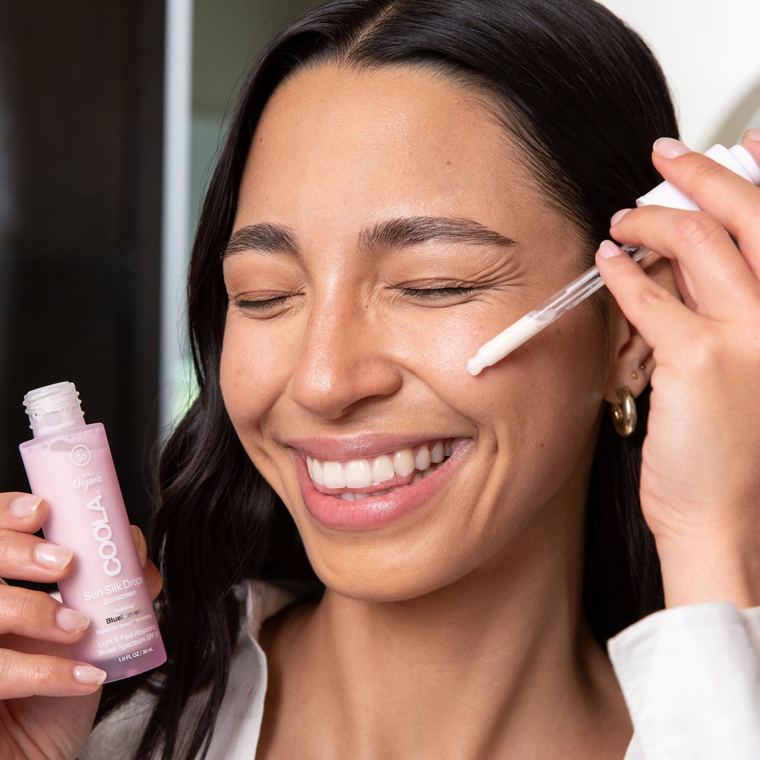 https://thenailspa.com/wp-content/uploads/2026/06/40390-coola-sun-silk-drops-organic-face-sunscreen-spf-30-02-scaled.jpg